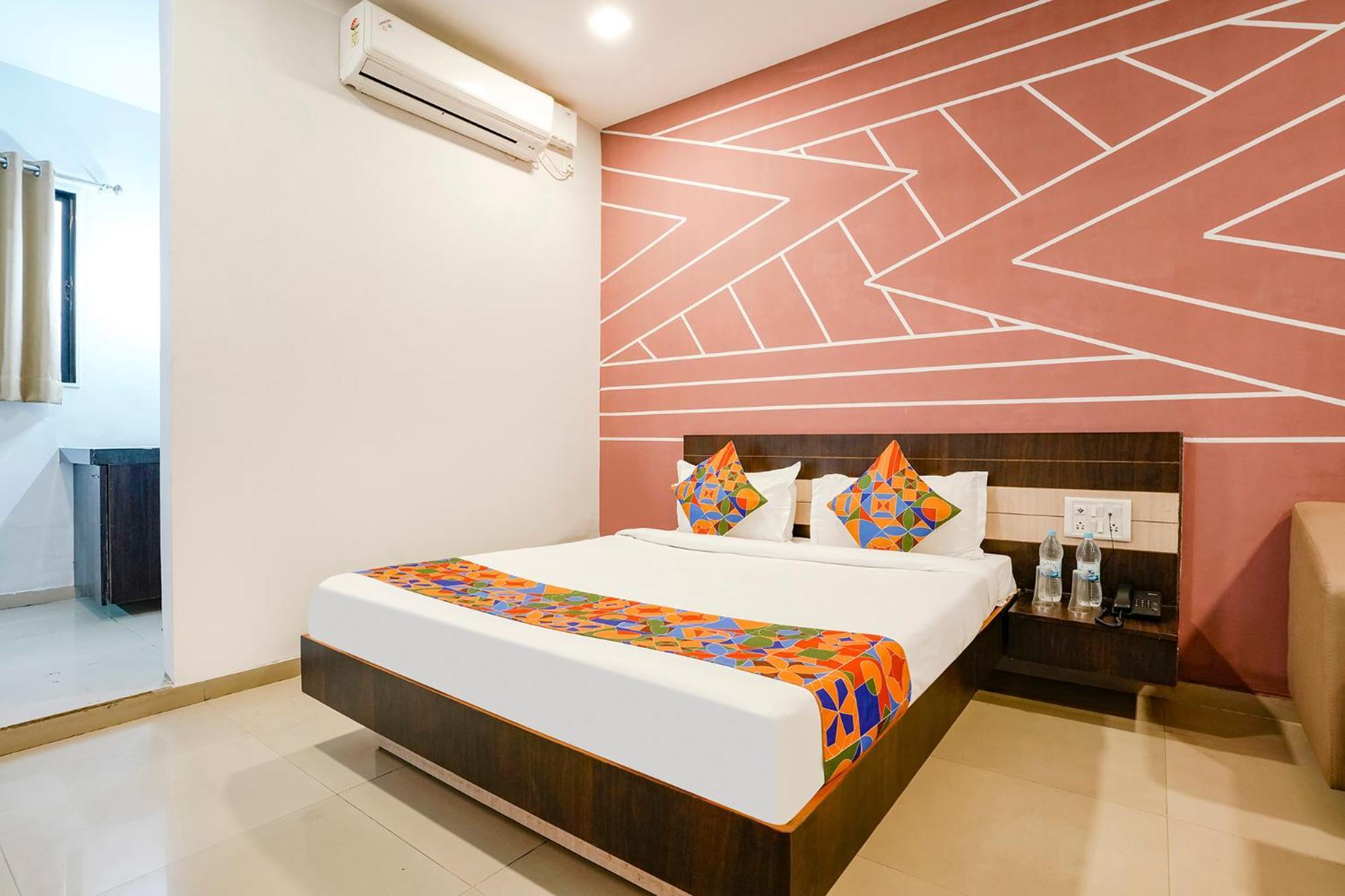 OYO 74642 Hotel Rajmandir Bhatha Exteriér fotografie